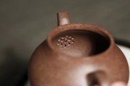 《七彩砂之三足福源》宜興工藝美術師手工紫砂壺茶壺老師七彩砂創新壺