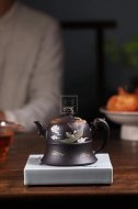 《龍鳳呈祥》宜興紫砂壺高級(jí)工藝美術(shù)師手工茶壺茶具稀有是黃泥創(chuàng)新壺
