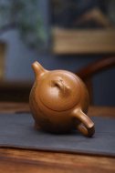 《秦權》
