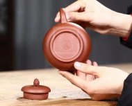 《靈龍納?！? title=